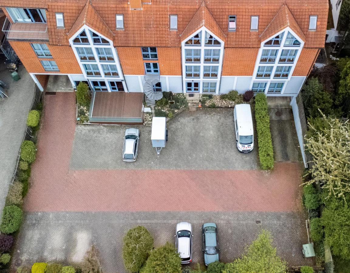 Hotel Am Kamp Laatzen Exterior foto